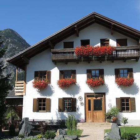 Trudis Hoamat Hostal Bach  Exterior foto